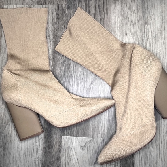 Yeezy Season Four Cream Sock Boots Monochromatic 41 10 10.5 11 Beige Shoes Heels - Picture 11 of 11